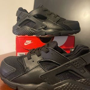 NIKE -Huarache Run- Toddler- Size 10C